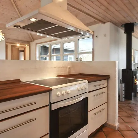 Brigida - 500m From The Sea By Interhome