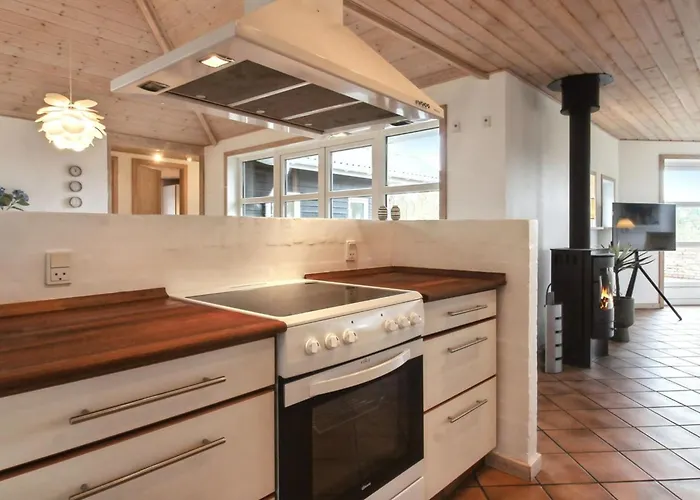 Brigida - 500m From The Sea By Interhome