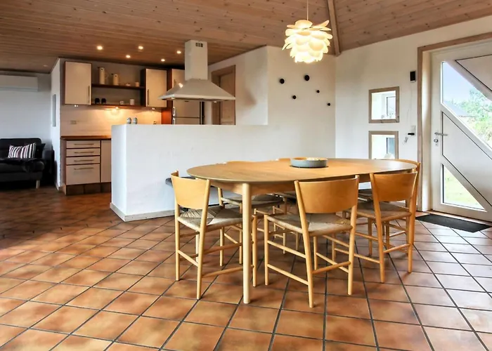 Brigida - 500m From The Sea By Interhome